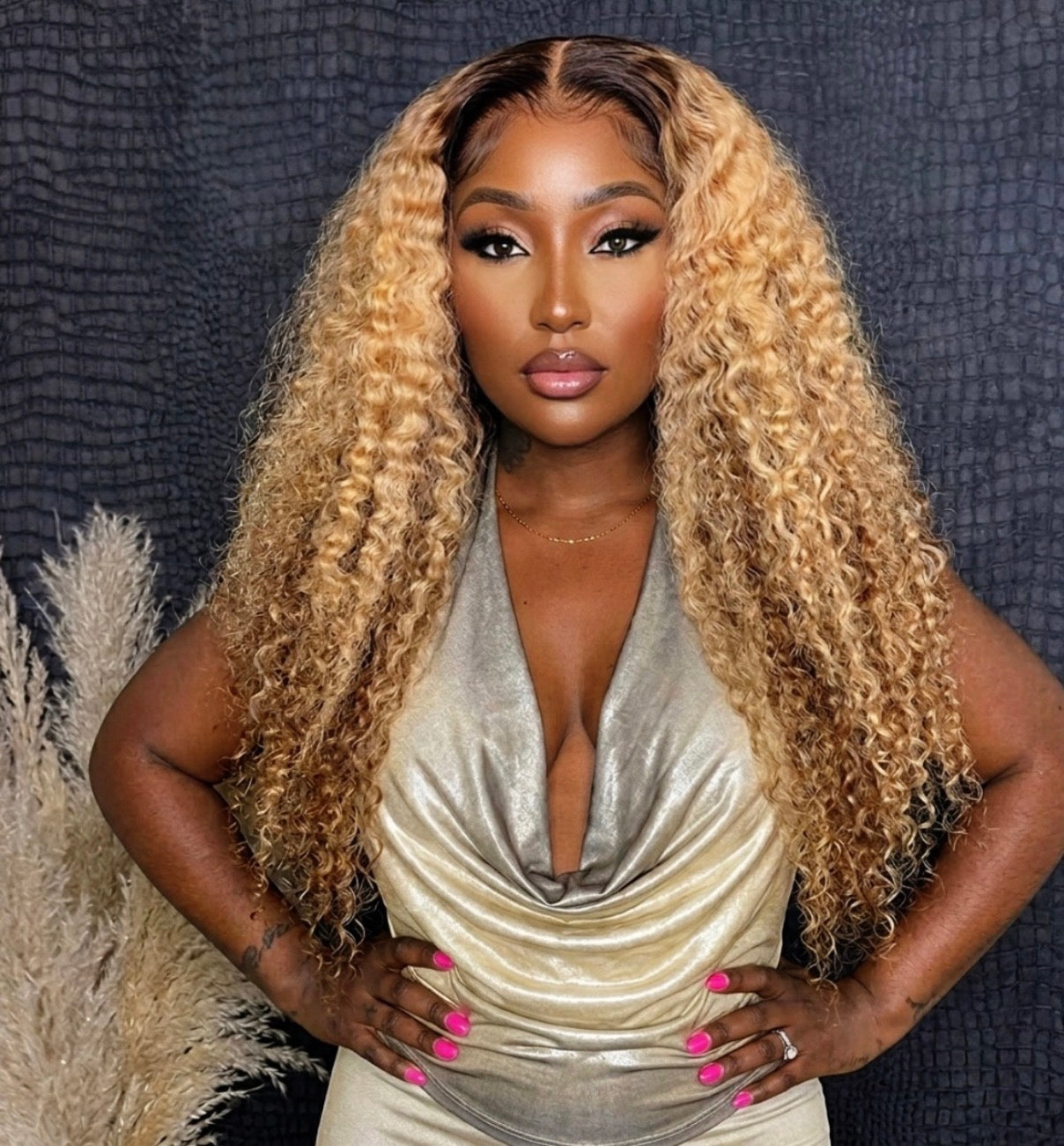 Cognac Queen Set